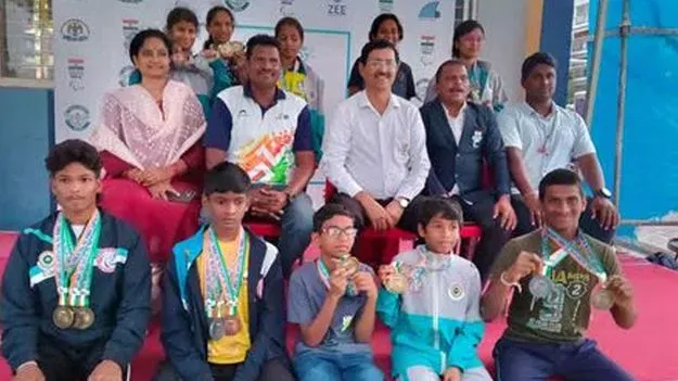 అదరగొట్టిన ఆంధ్ర పారా స్విమ్మర్లు