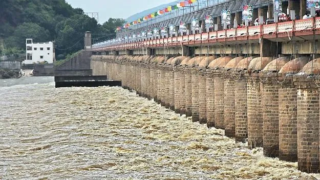 కృష్ణా డెల్టాకు ఆయువుపట్టు పట్టిసీమ