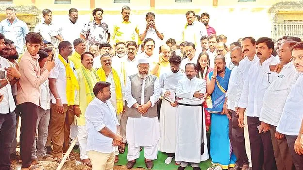 ప్రజోపయోగానికే పార్టీ కార్యాలయం