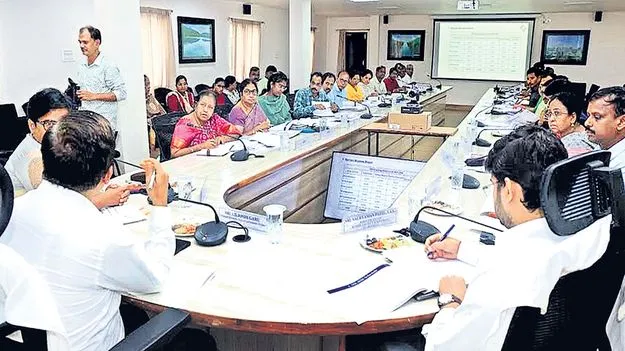 పారదర్శకంగా సర్‌