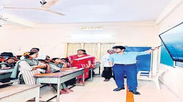 పెదబయలులో ఐటీడీఏ పీవో పర్యటన