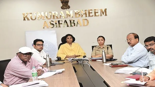 kumaram bheem asifabad- అధికారులు అప్రమత్తంగా ఉండాలి