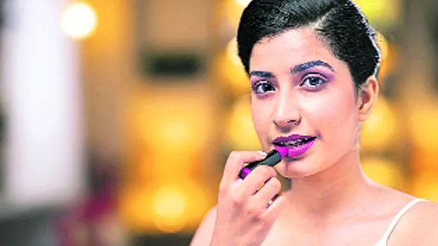 లవ్లీ లిప్‌స్టిక్స్‌