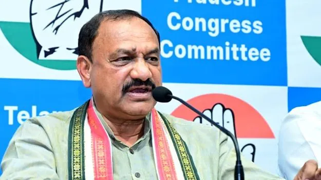 కేటీఆర్‌ది దురహంకారం