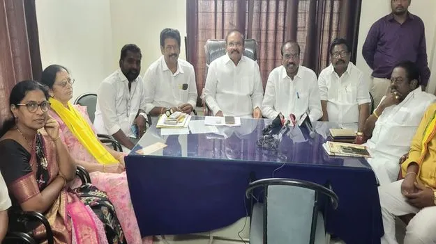 ఆ హక్కు జగన్‌కు లేదు