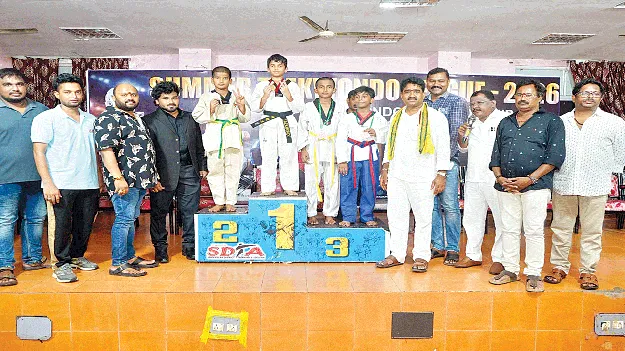 క్రీడా కోటాతో ఉద్యోగాలు