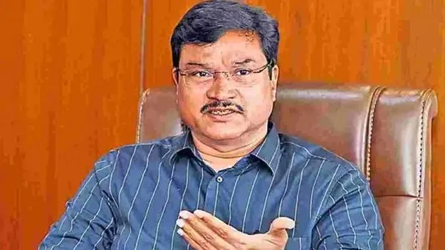 హైడ్రా కమిషనర్‌ రంగనాథ్‌పై ఫిర్యాదు