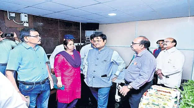 రైల్వేస్టేషన్‌లో మెడికల్‌ సెంటర్‌
