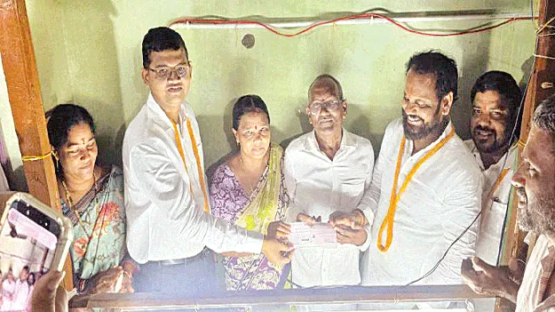 నేతన్న ప్రతిభకు ప్రోత్సాహకం