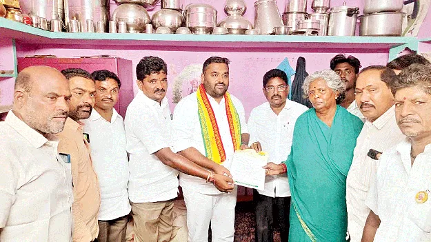 ఆపదలో ఉన్నవారిని ఆదుకుంటాం: కిమిడి