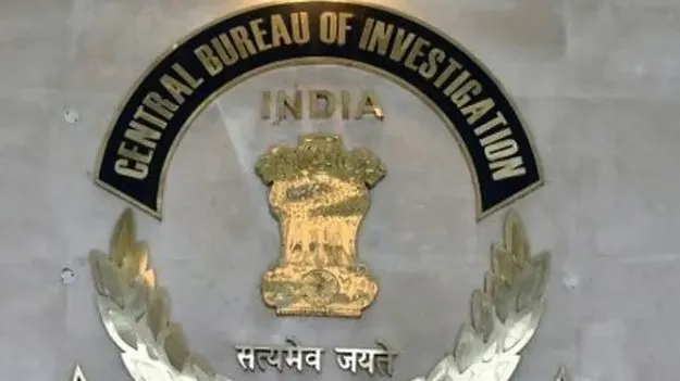 సీబీఐ జాయింట్‌ డైరెక్టర్‌కు 3 నెలల జైలు