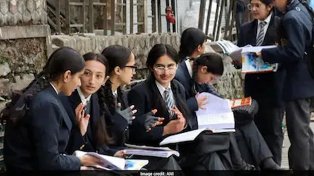 మే 15 నుంచి సీబీఎస్ఈ పదో తరగతి రెండో విడత పరీక్షలు