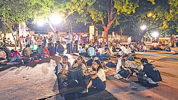 ధర్మేంద్ర ప్రధాన్‌ రాజీనామా చేయాల్సిందే