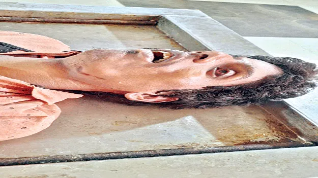  జైలులో రిమాండ్‌ ఖైదీ ఆత్మహత్య