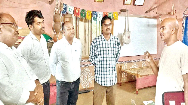గోమాత ఆశ్రమంలో తనిఖీ 