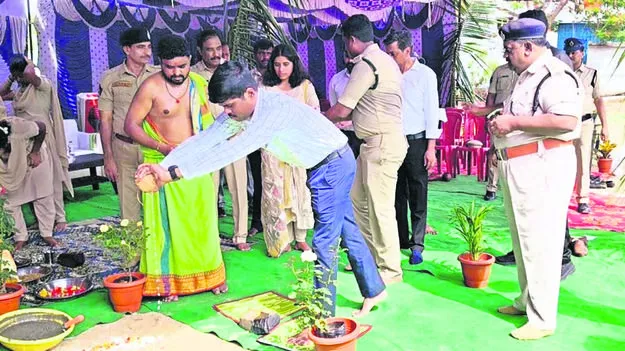 SP: పోలీసుల సంక్షేమానికి కృషి : ఎస్పీ