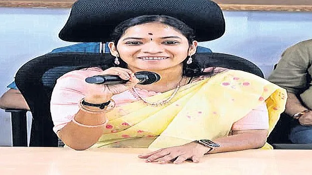 గృహ గణనలో జిల్లా టాప్‌