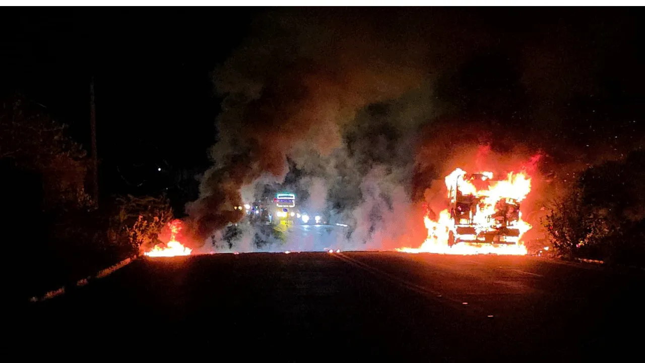 టైరు పేలి కంటైనర్‌ దగ్ధం