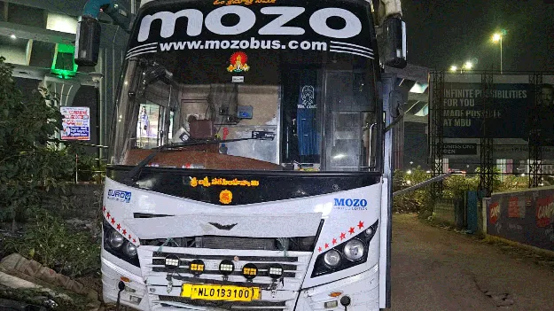 ట్రావెల్‌ బస్సులో పొగలు