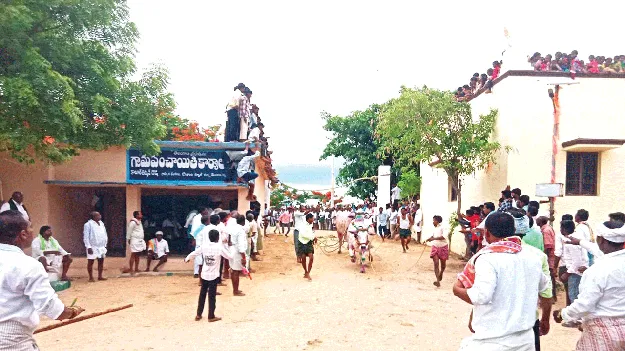 ఘనంగా ఏరువాక పౌర్ణమి పూజలు 