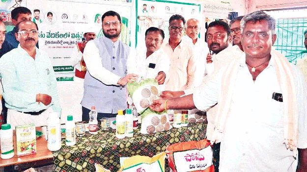 విత్తనమేళాను సద్వినియోగం చేసుకోవాలి
