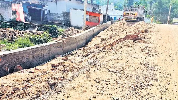 ఇలాగైతే మురుగు ముంచెత్తదా?