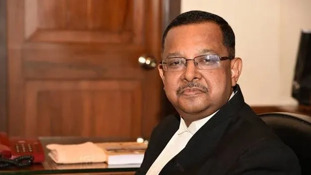 గంగా నదిపై చికెన్‌ తినడం నేరమా?