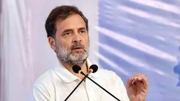 మూలాలను కూల్చేస్తున్నారు