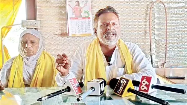 ఫోన్లు కూడా ఎమ్మెల్యే తీయడం లేదు!