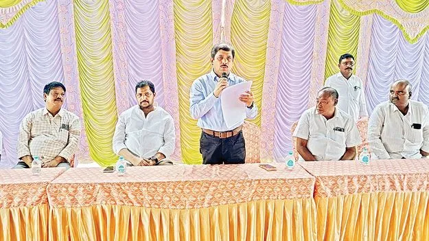 పోటా పోటీగా.. 