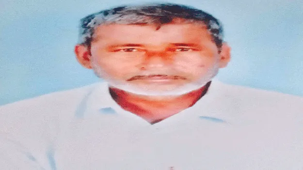 లారీ ఢీకొని కూలీ మృతి