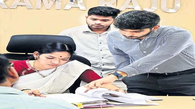 మాతాశిశువుల సేవలకు అత్యాధునిక అంబులెన్సు 