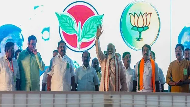 తమిళనాడులో ఎన్డీయే సీట్ల పంపకాల ఖరారు... అన్నాడీఎంకేకు 170, బీజేపీకి 27 సీట్లు