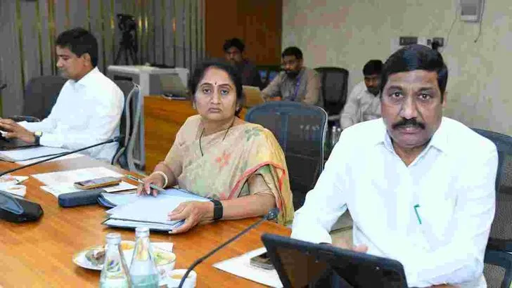 సీఎం చంద్రబాబు నాయుడు అధ్యక్షతన జరిగిన కేబినెట్ భేటీ