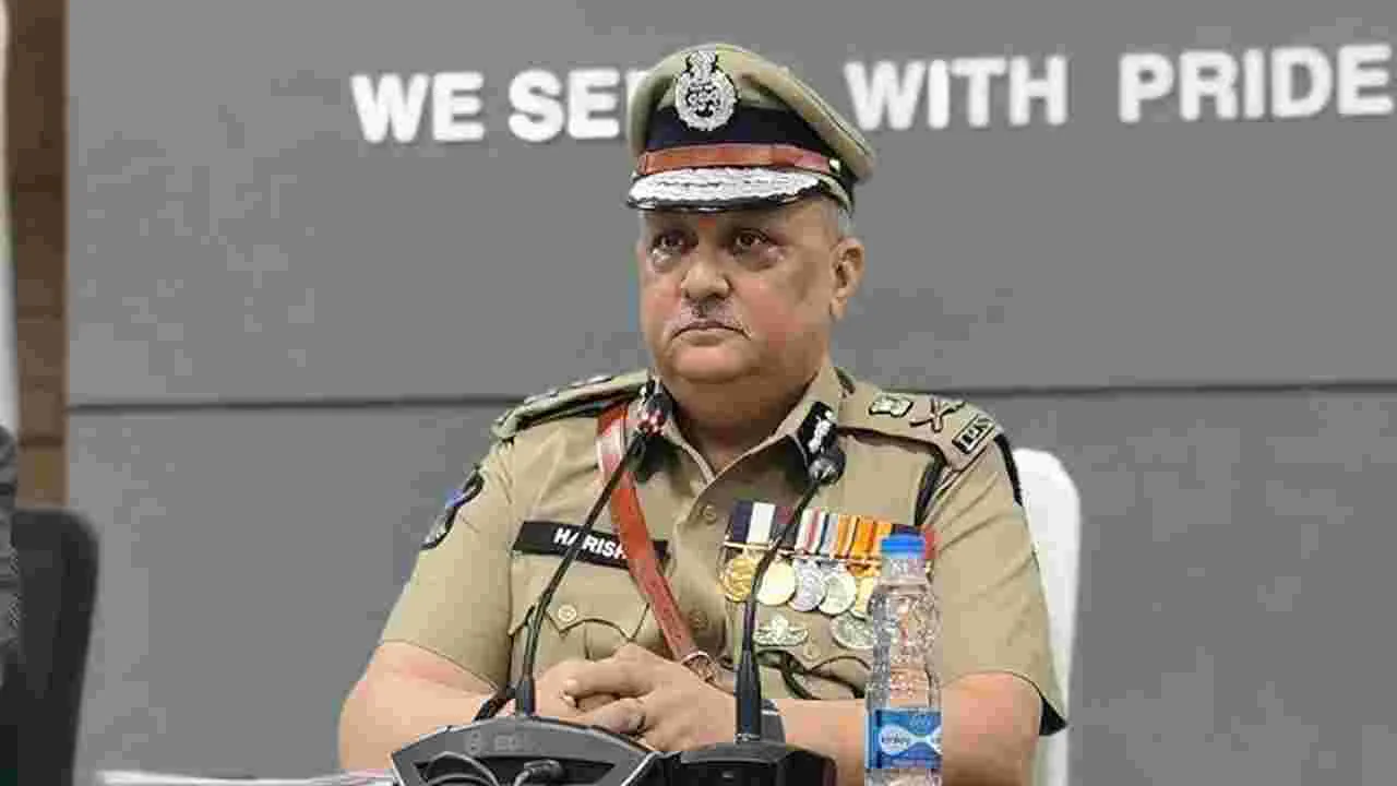ట్రాఫిక్ పోలీసులకు గుడ్ న్యూస్.. డీజీపీ హరీశ్ కుమార్ గుప్తా కీలక నిర్ణయం..