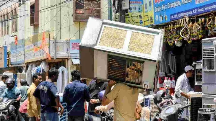 భానుడు భగ భగ.. ఎయిర్ కూలర్లకు పెరిగిన డిమాండ్..