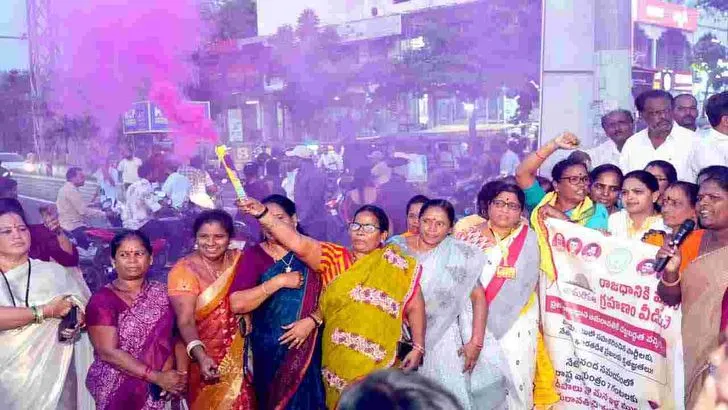 లోకేశ్ పిలుపు.. దీపాలతో మిన్నంటిన సంబరాలు