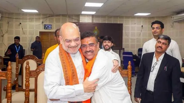 సోనార్ బంగ్లా కలల సాకారం.. సువేందును శాసనసభాపక్ష నేతగా ప్రకటించిన అమిత్‌షా