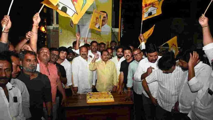 అనంతపురంలో ఘనంగా సీఎం చంద్రబాబు జన్మదిన వేడుకలు..