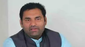 కల్తీసారా తాగొద్దంటే బద్నాం చేస్తారా?.. ఎమ్మెల్యే అనిరుధ్‌రెడ్డి ఫైర్