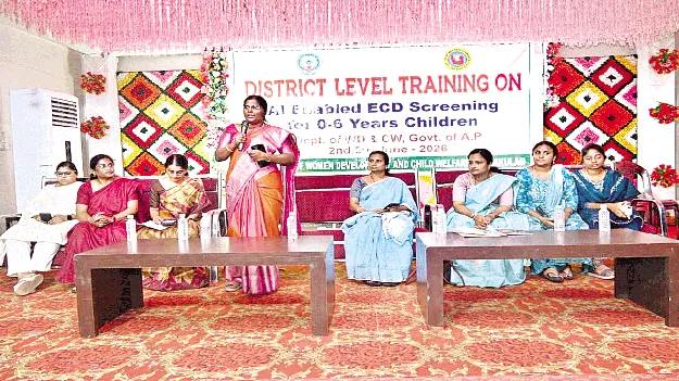 చిన్నారుల్లో ఎదుగుదల లోపాలను గుర్తించాలి