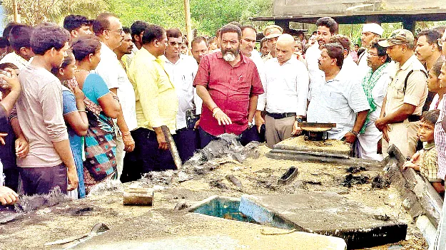 పీకే పాలెంలో అగ్నిప్రమాదం