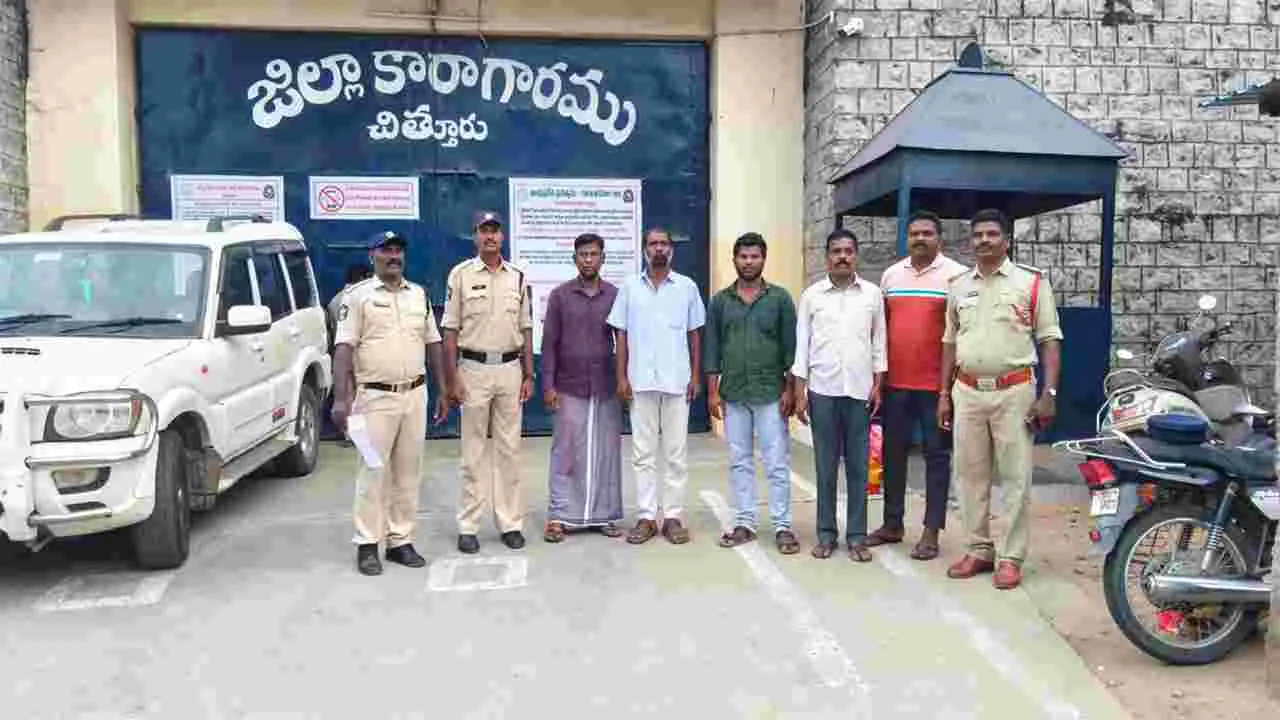 దొంగా.. పోలీస్‌