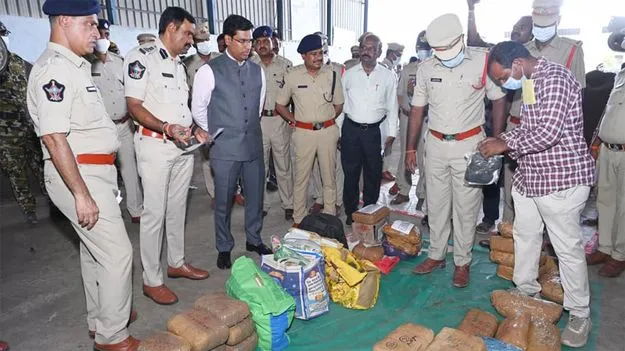 రూ.20కోట్ల గంజాయి దహనం 