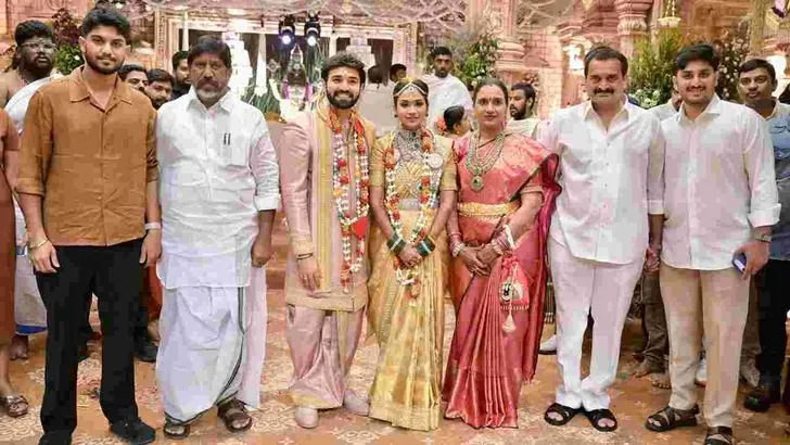 బండ్ల గణేష్ కుమార్తె వివాహానికి హాజరైన చంద్రబాబు, రేవంత్