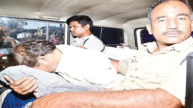  నమ్మించాడు..చెరపట్టాడు.. చంపేశాడు