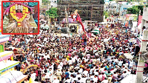 అమ్మా.. కరుణించమ్మా