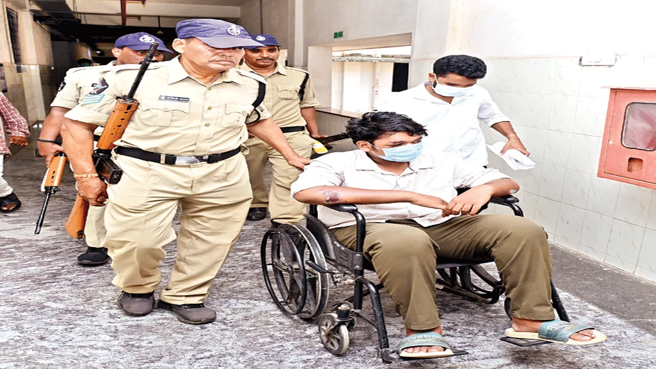పోలీసుల దర్యాప్తులో సంచలన విషయాలు