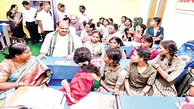  బాలల హక్కుల పరిరక్షణకు ప్రాధాన్యం