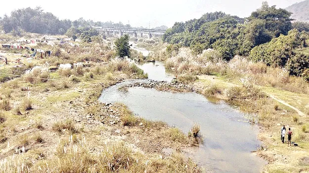 నాలుగు మండలాల్లో లోటు